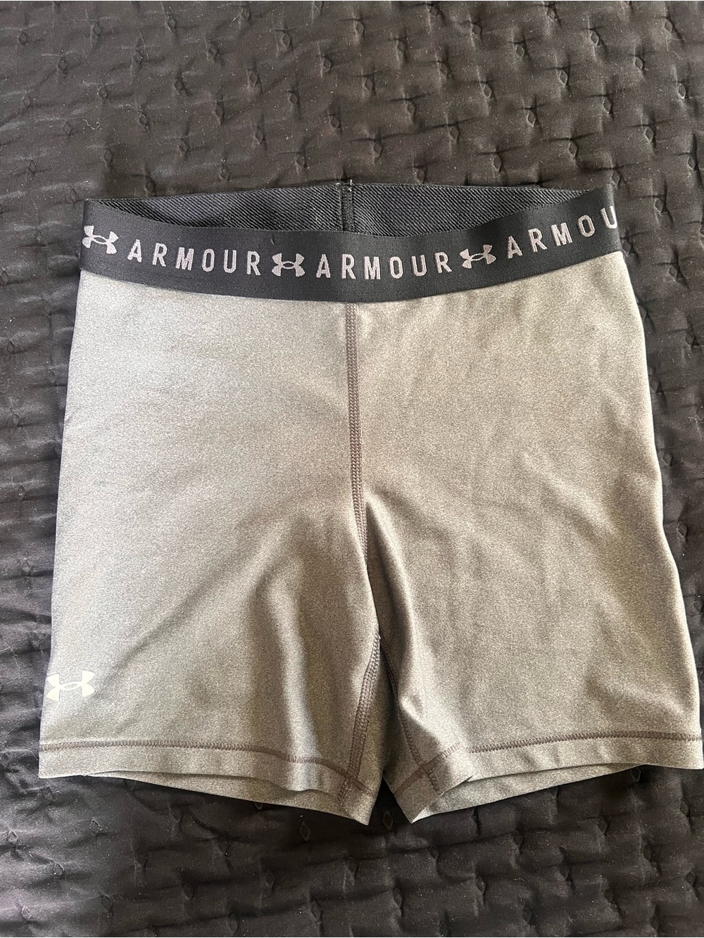 Under Armour Women's Gray High-Rise Compression Bike Shorts